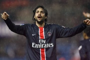 Mario Alberto Yepes estuvo en el PSG desde el 2004 hasta el 2008. En el equipo francés ganó una Copa de Francia y una de Liga