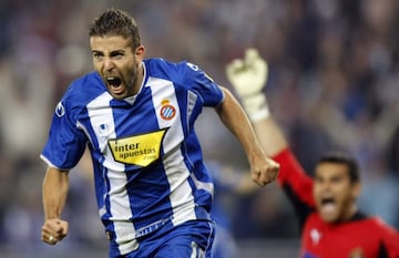 Luis García, tras una jugada individual en la que se fue de toda la defensa del Real Valladolid marcó el primer gol de este año. Su gol sirvió para darle la victoria al Espanyol y que los pericos durante unas horas fueran líderes del campeonato. 