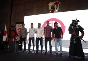 Los jugadores de River Plate, Barovero, Bangioni, Mercado, Madama y Pisculicchi en el evento antes de partir al mundialito de clubes.