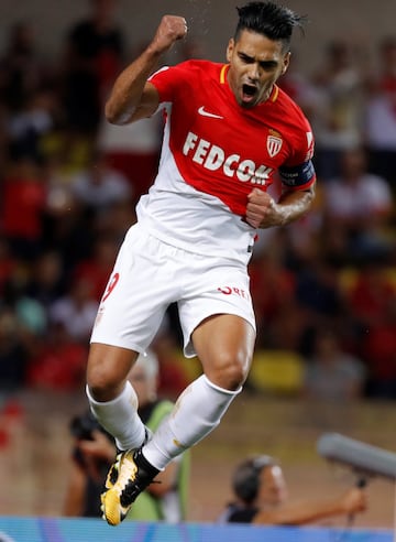 Falcao, goleador de la Ligue 1 con 7 goles en 4 partidos