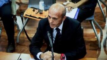 Del Nido, prestando declaración.