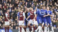 Chelsea iguala ante Burnley
y cede terreno en la Premier
