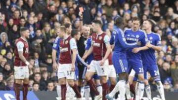 Chelsea no pudo en casa ante el modesto Burnley.