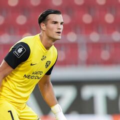 Lío en Polonia por la falsa agresión de los ultras a un portero