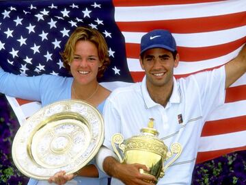 4 Jul 1999:  Ladies singles champion Lindsay Davenport and Men&#039;s champion Pete Sampras both of the United States celebrate victory with the respective trophies at the All England Club in Wimbledon, England.   Mandatory Credit: Gary M Prior/Allsport