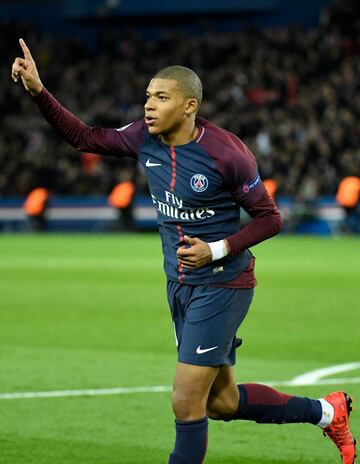 Kylian Mbappé llegó al PSG procedente del Mónaco por 145 M€.
 