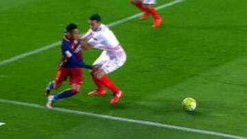 El Barça pidió penalti en un empujón de Rami a Neymar