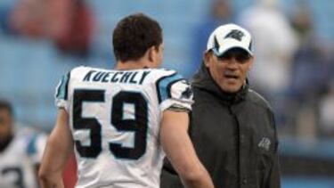 Ron Rivera y Luke Kuechly.