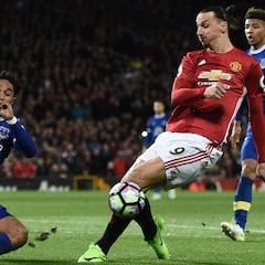 El United salva un punto de penalti en el minuto 94