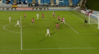El Castilla se impone al Bilbao Athletic con un gol ilegal en el 92′ de Palacios