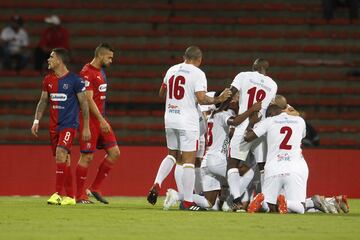 Independiente Medellín goleó al América de Cali en un gran partido en el Atanasio Girardot. Cano, Ricaurte, Cadavid, Delgado y Quiñones, figuras. 