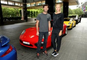 Mark Weber fue el chofer de Maria Sharapova para ir a entrenar al Melbourne Park.