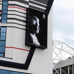 Which Premier League matches have been postponed this weekend due to Queen’s funeral?