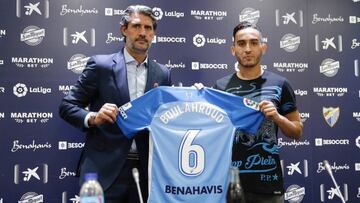 Caminero y Boulahroud, durante la presentación del centrocampista marroquí.