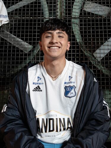 Nueva camiseta alternativa de Millonarios.