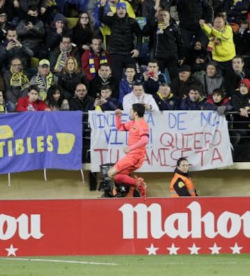 1-2. Luis Suárez festejó el segundo tanto.