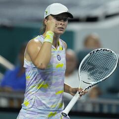 La número uno Swiatek no afloja