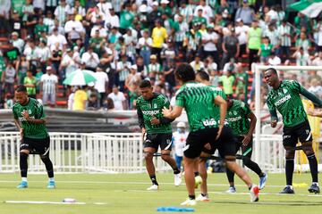 Nacional entrena con sus hinchas en el Atanasio Girardot