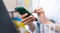 She was mistakenly transferred nearly $430,000, spent it within hours, and now faces legal action: “I thought it was just $430”