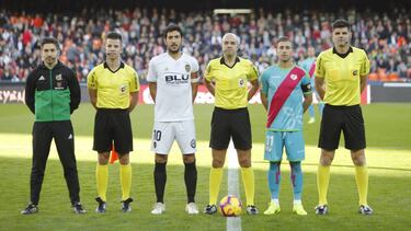 La costumbre de salir tarde tiene que costar caro a los entrenadores