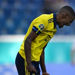 Isak jugó a otra cosa