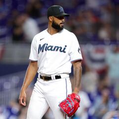 Sandy Alcántara se perderá temporada 2024 de Grandes Ligas por cirugía Tommy John