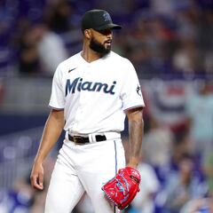 Sandy Alcántara lanza juego completo y Marlins blanquean a Twins