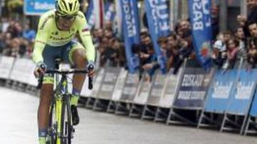 Contador en su llegada a meta.