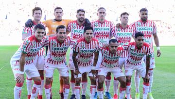 Necaxa Team group during the game Necaxa vs Guadalajara, corresponding to day 17 of the Torneo Clausura Grita Mexico C22 of Liga BBVA MX, at Victoria Stadium, on April 29, 2022.

<br><br>

Equipo de Necaxa durante el partido Necaxa vs Guadalajara, correspondiente a la jornada 17 del Torneo Clausura Grita Mexico C22 de la Liga BBVA MX, en el Estadio Victoria, el 29 de Abril de 2022.