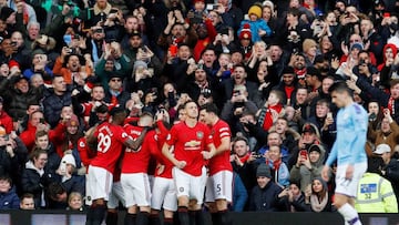 La Premier pide que los aficionados vuelvan a los estadios "lo antes posible".