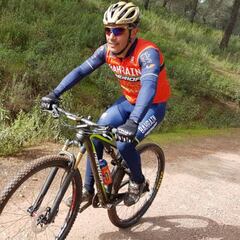 Purito se pasa a la bici de montaña con Hermida y Coloma