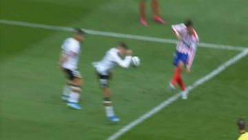 El VAR se?al¨® como penalti una mano de Cheryshev