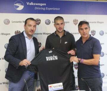 Presentación de Rubén Martínez nuevo jugador del Levante 