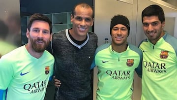 Rivaldo visita a la MSN en el entrenamiento del Barcelona