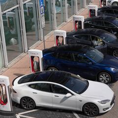 When is California planning on banning the sale of new gas cars?