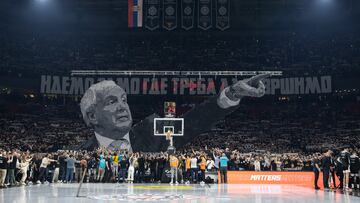 Un mural de Zeljko Obradovic en el Stark Arena.