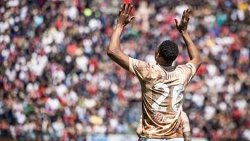 Yerry Mina sigue siendo clave para que Cagliari mantenga la categoría.