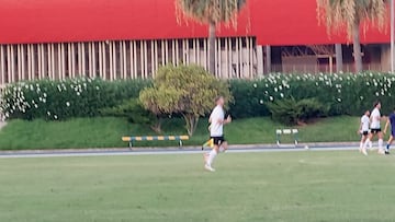 El Almer¨ªa se estrena venciendo al V¨¦lez