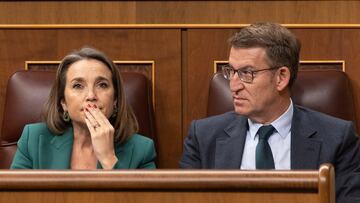 La secretaria general del PP, Cuca Gamarra y el presidente del PP, Alberto Núñez Feijóo, durante una sesión de control al Gobierno, en el Congreso de los Diputados, a 13 de diciembre de 2023, en Madrid (España). El Congreso celebra su primera sesión de control al Gobierno de la XV legislatura sin la presencia del presidente del Gobierno, que se encuentra en Estrasburgo (Francia) para clausurar la presidencia española del Consejo de la Unión Europea. El pleno de control se centra en cuestiones relacionadas con la ley de amnistía, un día después de comenzar su tramitación en el Congreso con el debate sobre su toma en consideración por el pleno.
13 DICIEMBRE 2023;SESIÓN DE CONTROL;GOBIERNO;LEGISLATURA
Eduardo Parra / Europa Press
13/12/2023