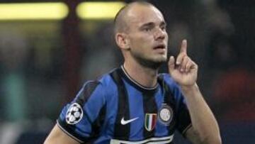 Sneijder: "Forlán será un peligro público en la final"