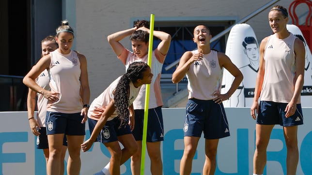 Jaque de España al anfitrión