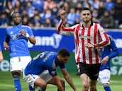 El Athletic remonta en dos fogonazos