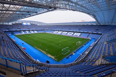 Capacidad en 2030: 48.015. Ronda máxima que puede albergar en el Mundial: Octavos de final. Mayor evento acogido: Mundial 1982, semifinales Champions 2004... Propietario: Concello de A Coruña.