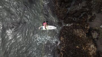 Las mejores postales del día 1 en el Mundial de Surf Femenino