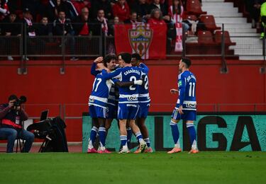 Vuelven el descenso y las dudas en el Granada