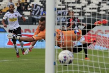 Goleada sobre Antofagasta. 4-0 en el Monumental con el estreno goleador de Jean Beausejour y Jaime Valdés.
