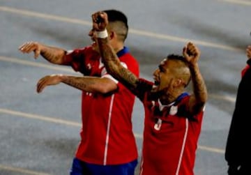 Así celebró la Roja el triunfo ante Uruguay.