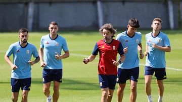 Baena, Abel, Cubarsí y Fermín se entrenan al margen de sus compañeros en Burdeos.