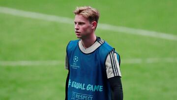 De Jong: "I still haven't spoke with Valverde"