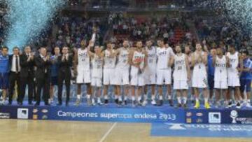 El Madrid arranc&oacute; la temporada como lo hizo la pasada, con el t&iacute;tulo de la Supercopa. Bati&oacute; al Barcelona en la final por 83-79. 
 